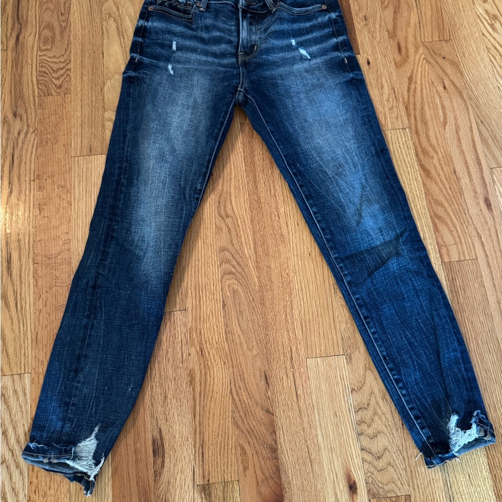 Buckle Black Blue Ankle Cropped Jeans with Distressed Hem